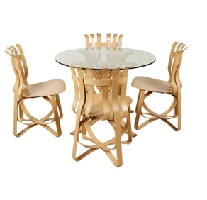 Frank Gehry: Face Off Table and Four Hat Trick Chairs