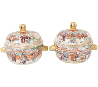 A Pair of Chinese Export-Style Porcelain Covered Pots