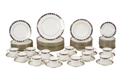 A Royal Crown Derby Kedleston Porcelain Service