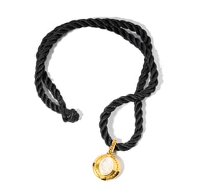 18 Karat Yellow Gold Onyx and Mother Of Pearl Pendant Necklace
