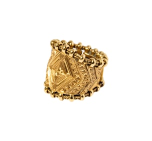 Elizabeth Gage 18 Karat Yellow Gold Chevron-link Band Ring