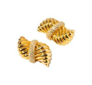 14 Karat Yellow Gold Dome Scalloped Diamond Ear Clips