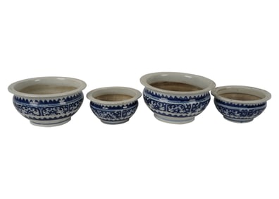 Two Pairs of Chinese Blue and White Porcelain Bowls