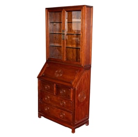 A Chinese-Style Secretary