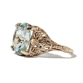 14 Karat White Gold and Aquamarine Ring
