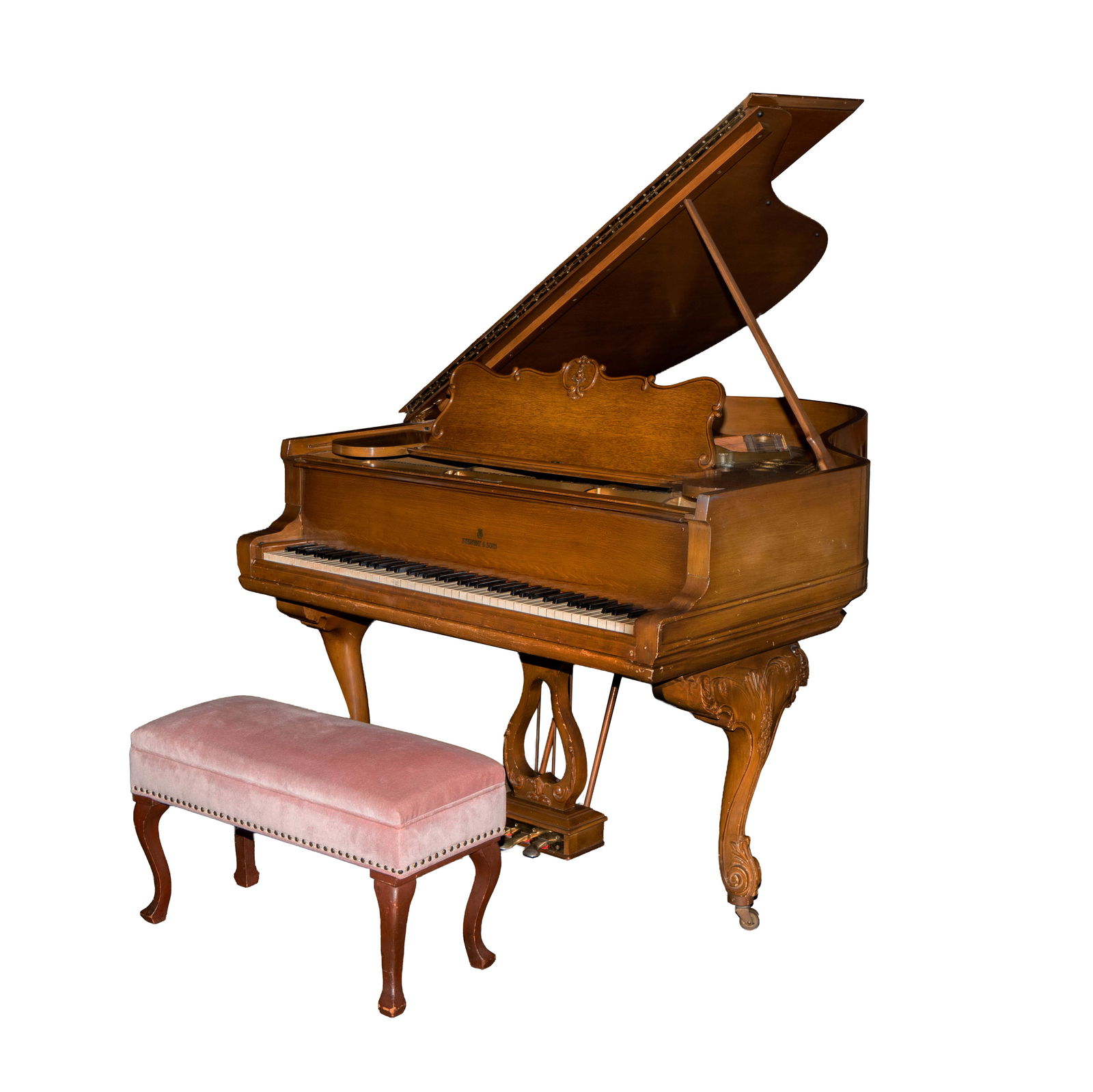 A Steinway and Sons Grand Piano with Bench (1 of 18)