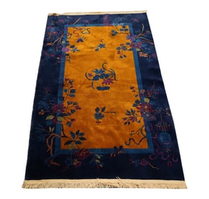 A Chinese Art Deco Rug 6'4" x 4'1"