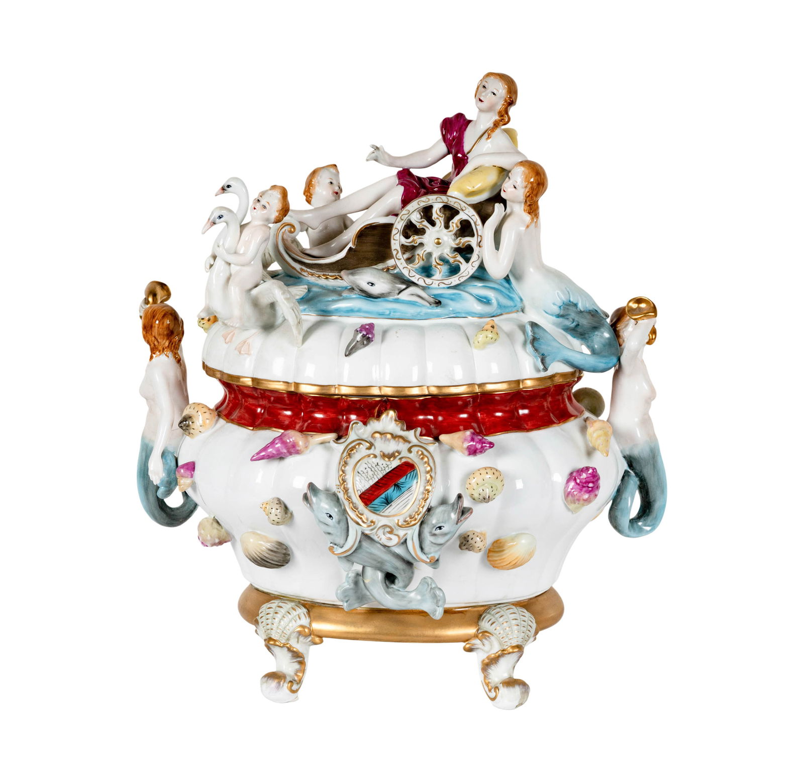 A Meissen-Style Porcelain Tureen (1 of 15)