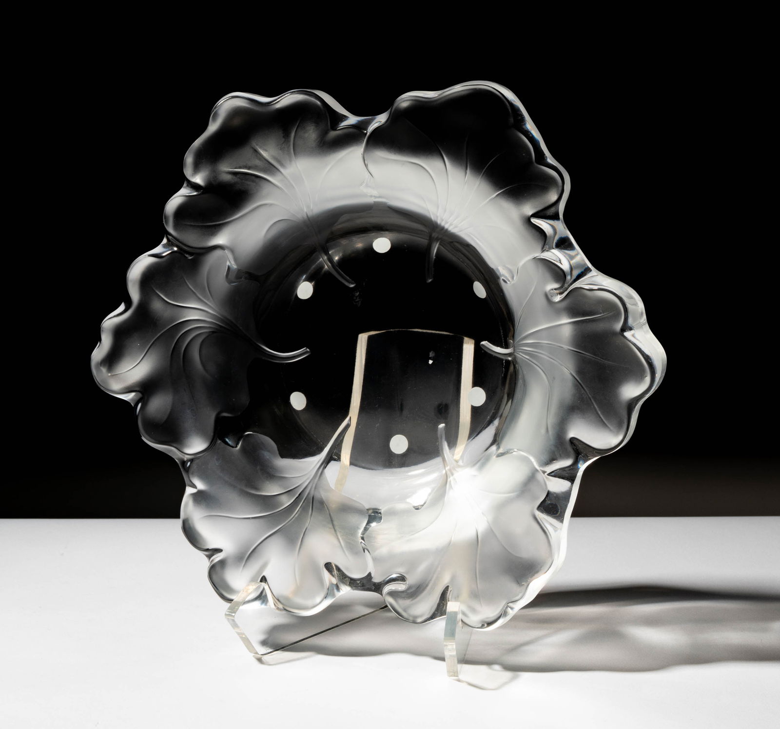 A Lalique Glass Capucines Bowl (1 of 8)