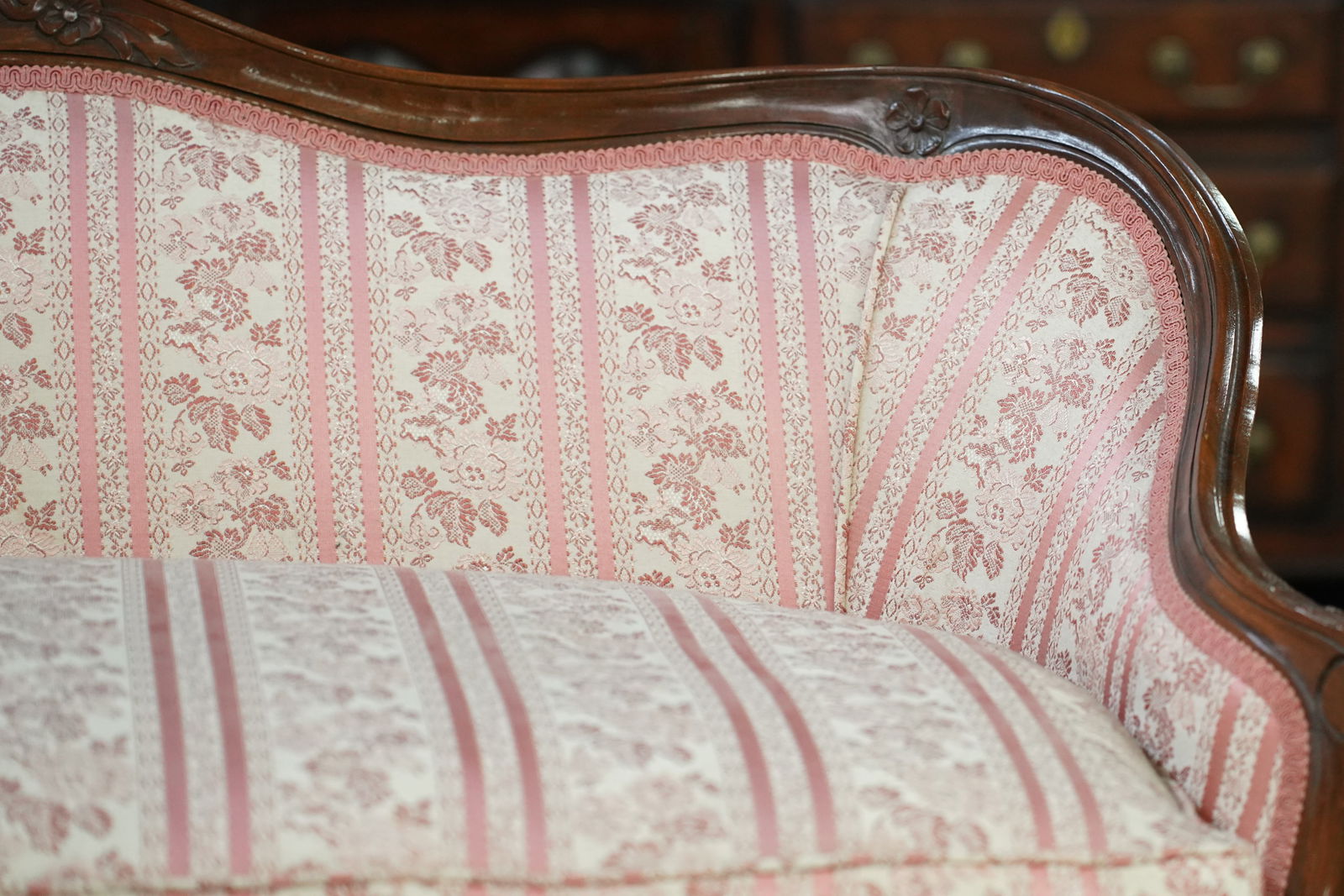 A Rococo-Style Settee - 3