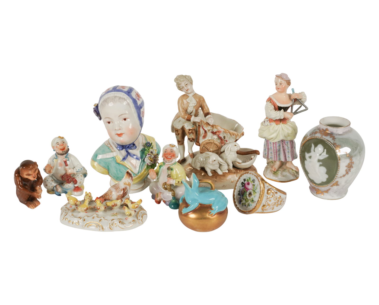 A Group of Continental Porcelain Table Articles (1 of 10)