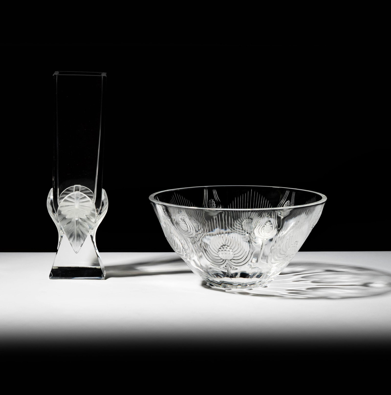 A Lalique Glass Bowl and Vase (1 of 14)