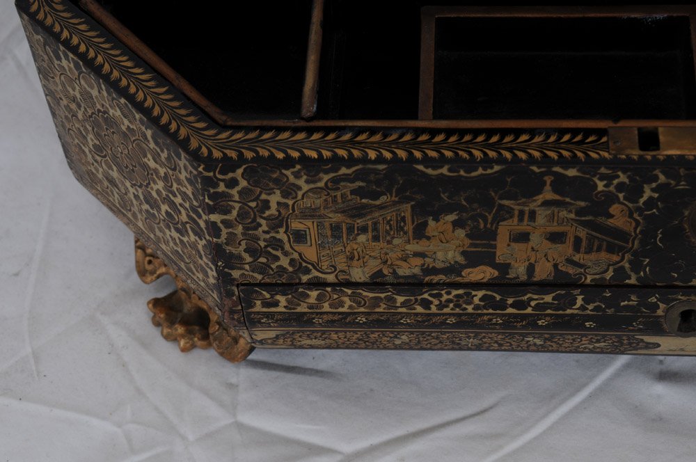 CHINOISERIE PAPER MACHE & LACQUERED SEWING BOX - 3