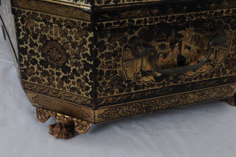 CHINOISERIE PAPER MACHE & LACQUERED SEWING BOX - 4
