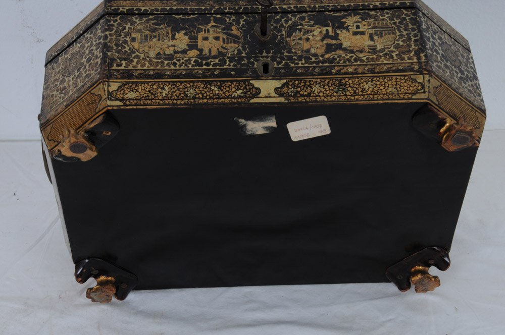 CHINOISERIE PAPER MACHE & LACQUERED SEWING BOX - 5