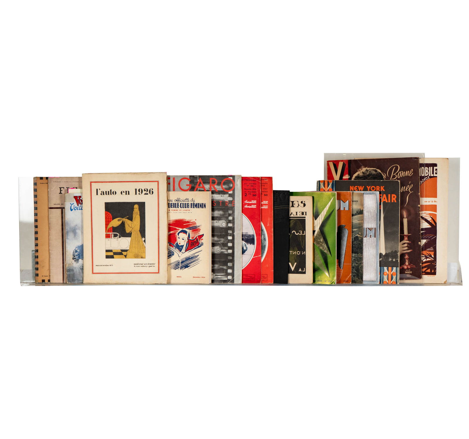 Group of Vintage Magazines and Pamphlets: 16 total assorted magazines and pamphlets