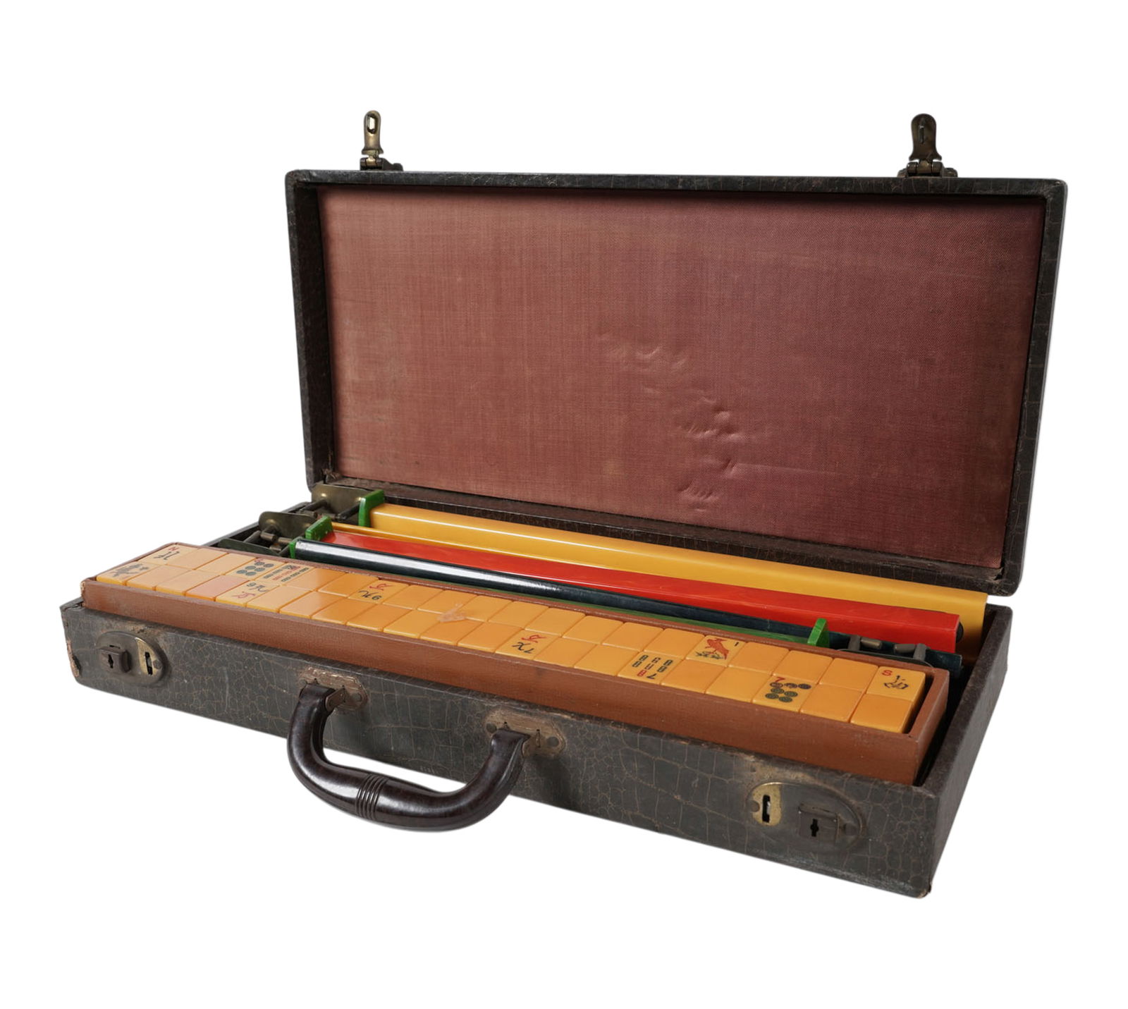 Bakelite Mahjong Set in Case (1 of 8)