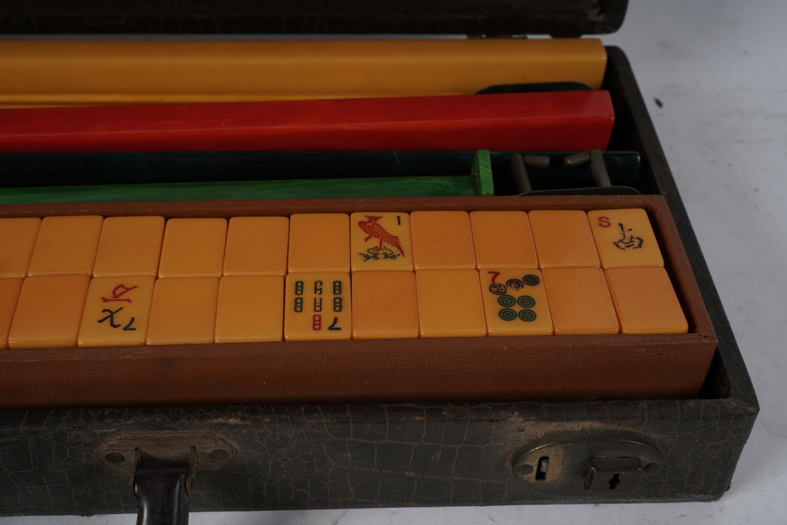 Bakelite Mahjong Set in Case - 6