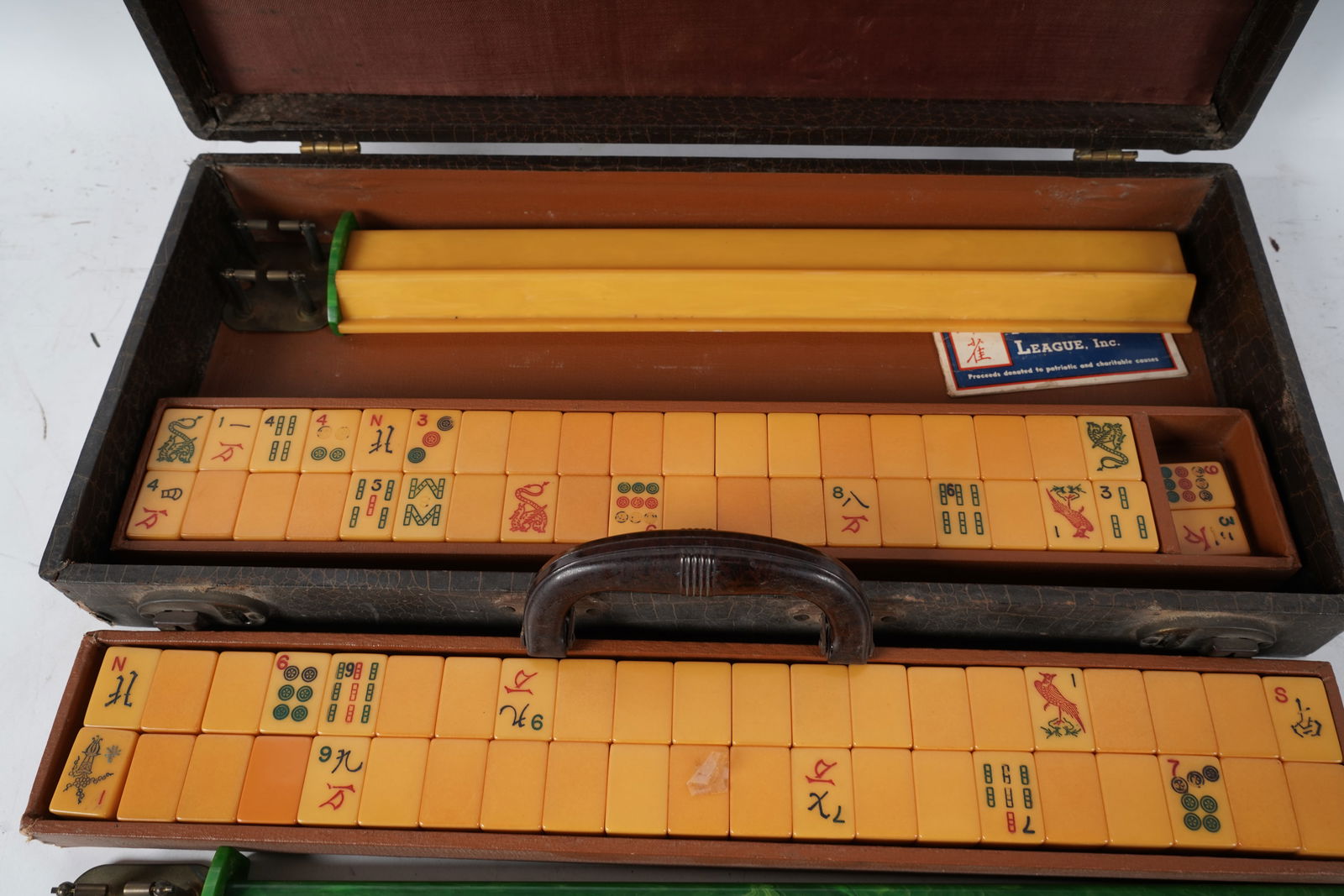 Bakelite Mahjong Set in Case - 8
