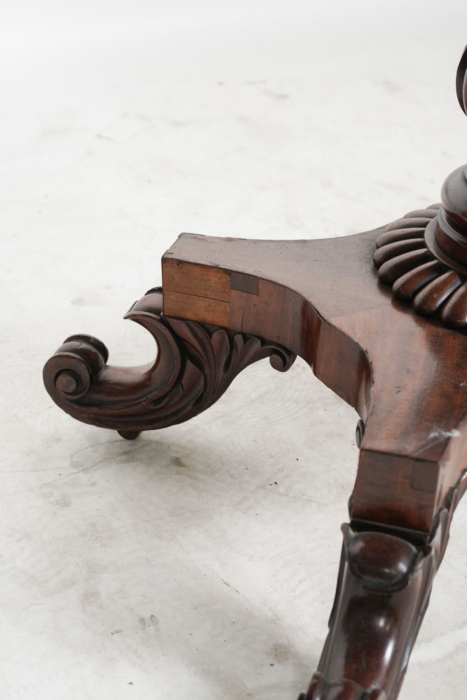 Late Classical Mahogany Game Table - 6