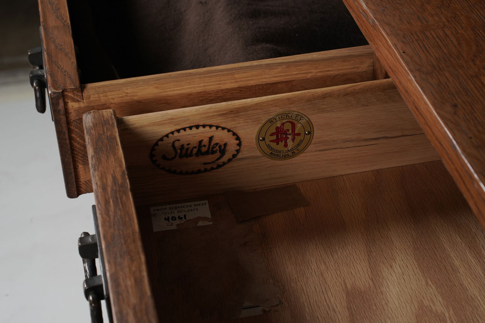 Stickley Oak Side Table - 10