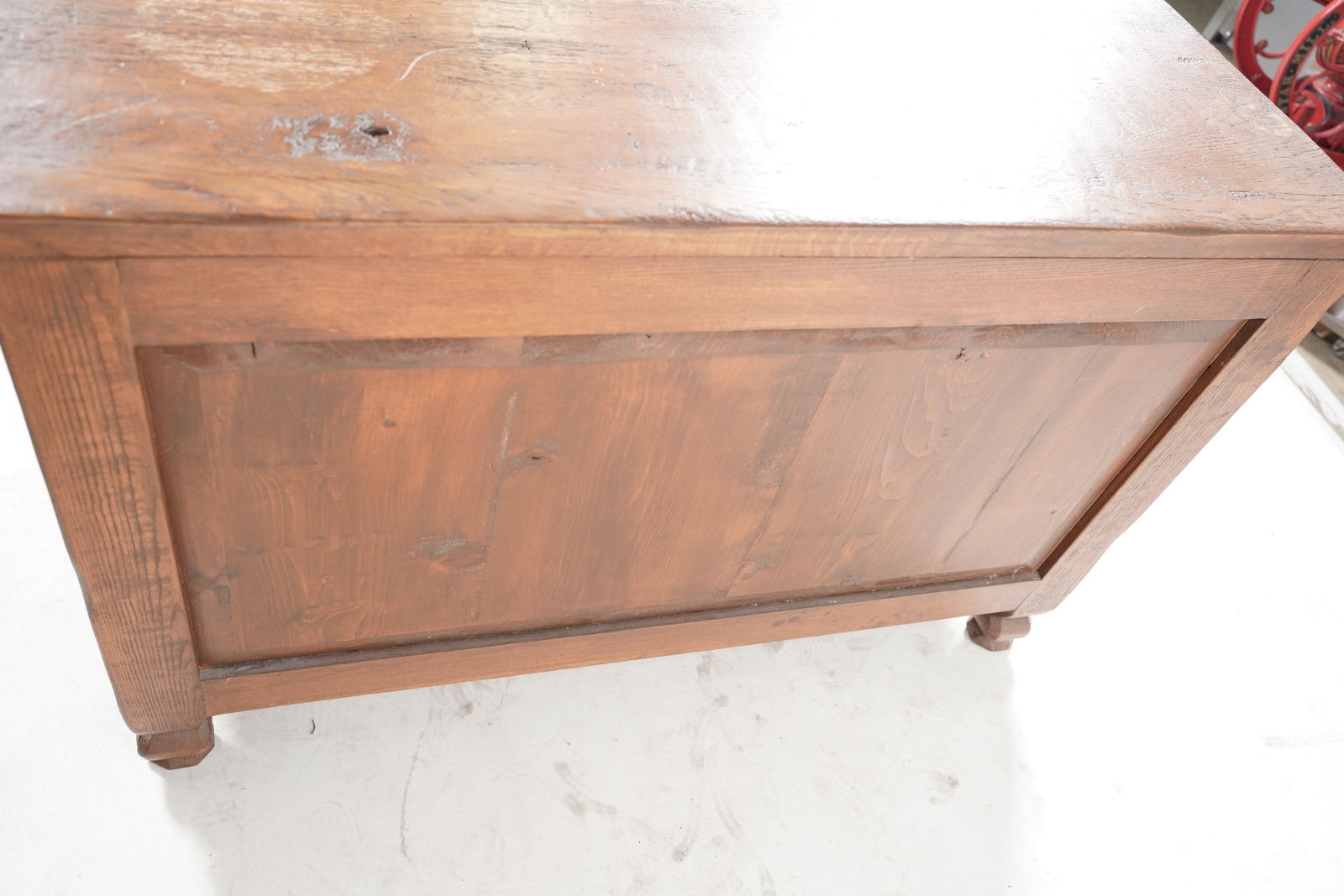 Regence-Style Commode - 10