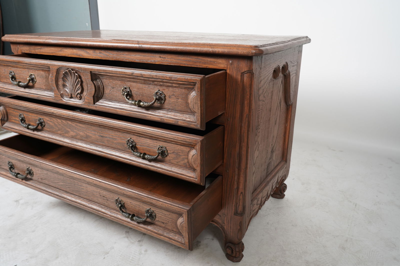 Regence-Style Commode - 8