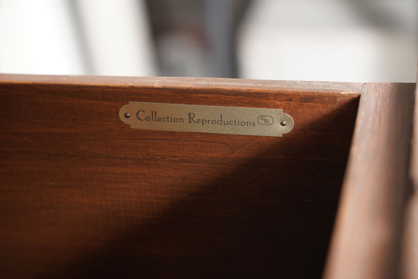 Regence-Style Commode - 9