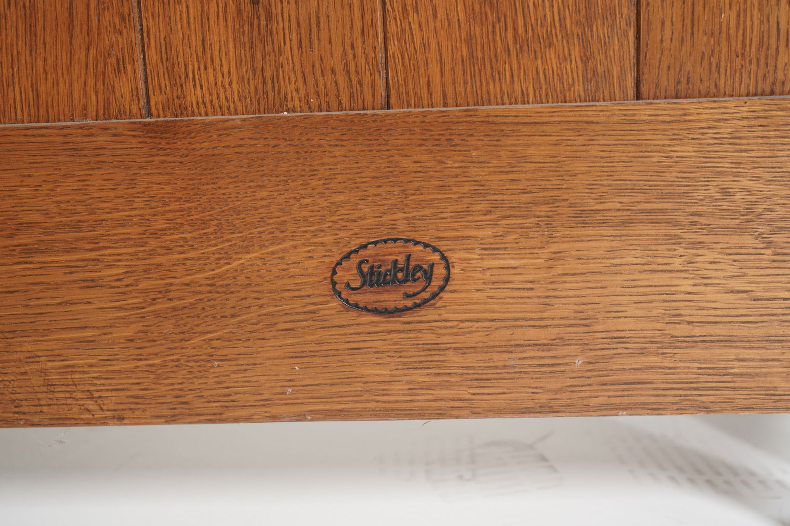 Stickley Oak Three-Panel Screen - 9