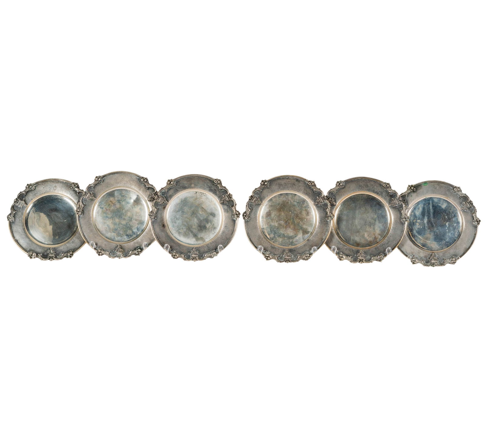 Set of Six .800 Silver Plates: marked "800" (no maker's or national marks), Approximately 1,665 grams total, Each 7 3/4 in. dia.