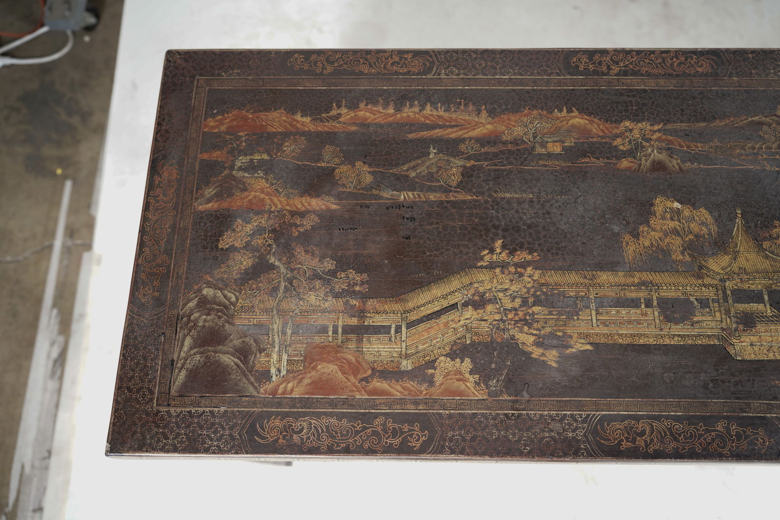 Chinoiserie Deocrated Console Table - 7