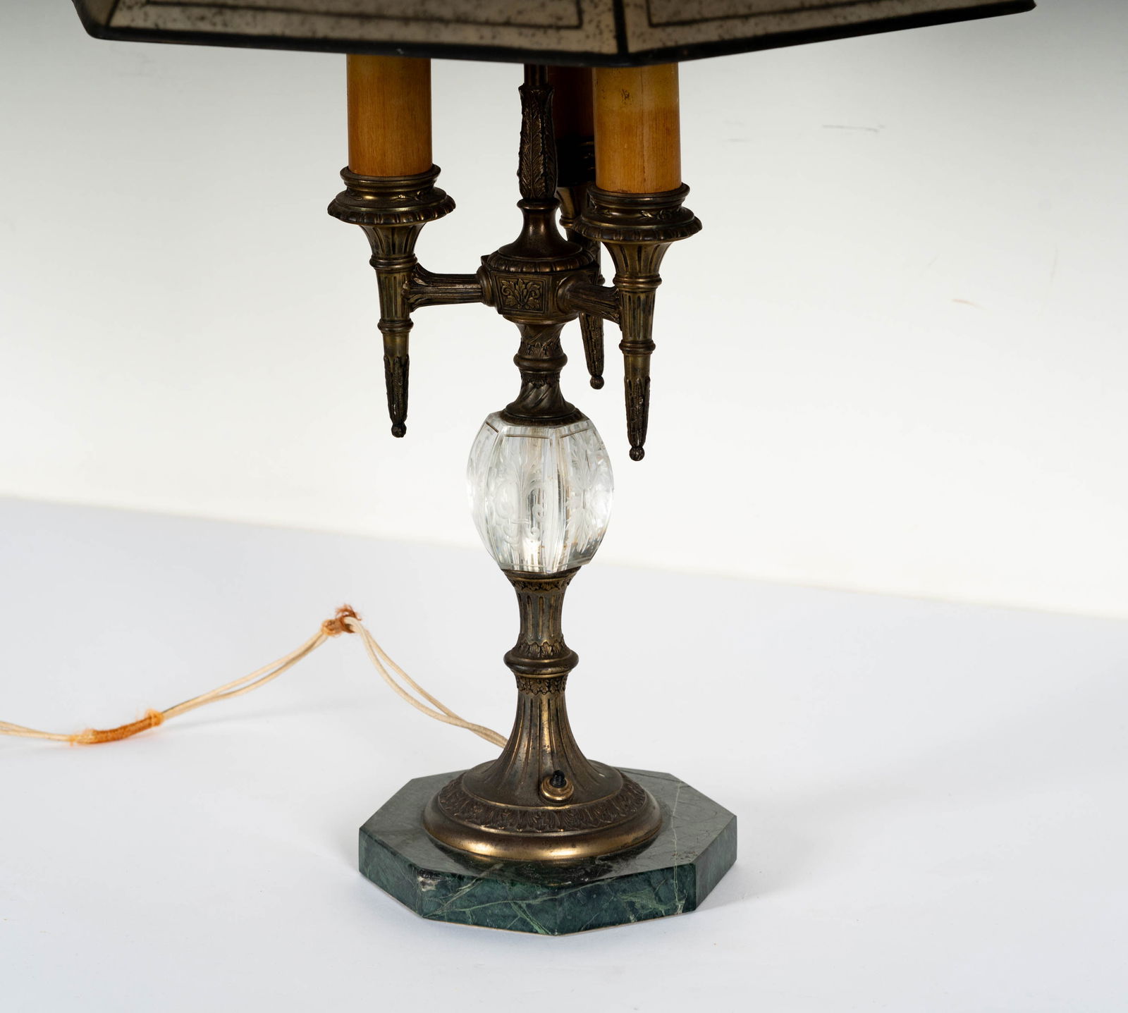 A Pairpoint Reverse-Painted Glass Table Lamp - 5