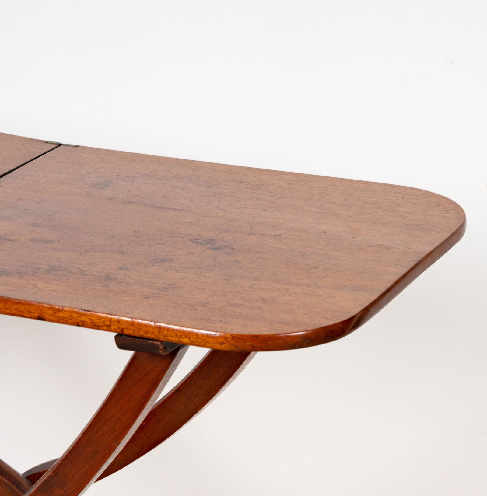 A Regency Mahogany Coaching Table - 3