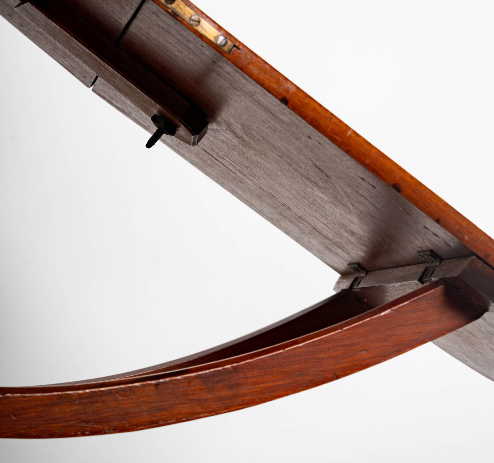 A Regency Mahogany Coaching Table - 5