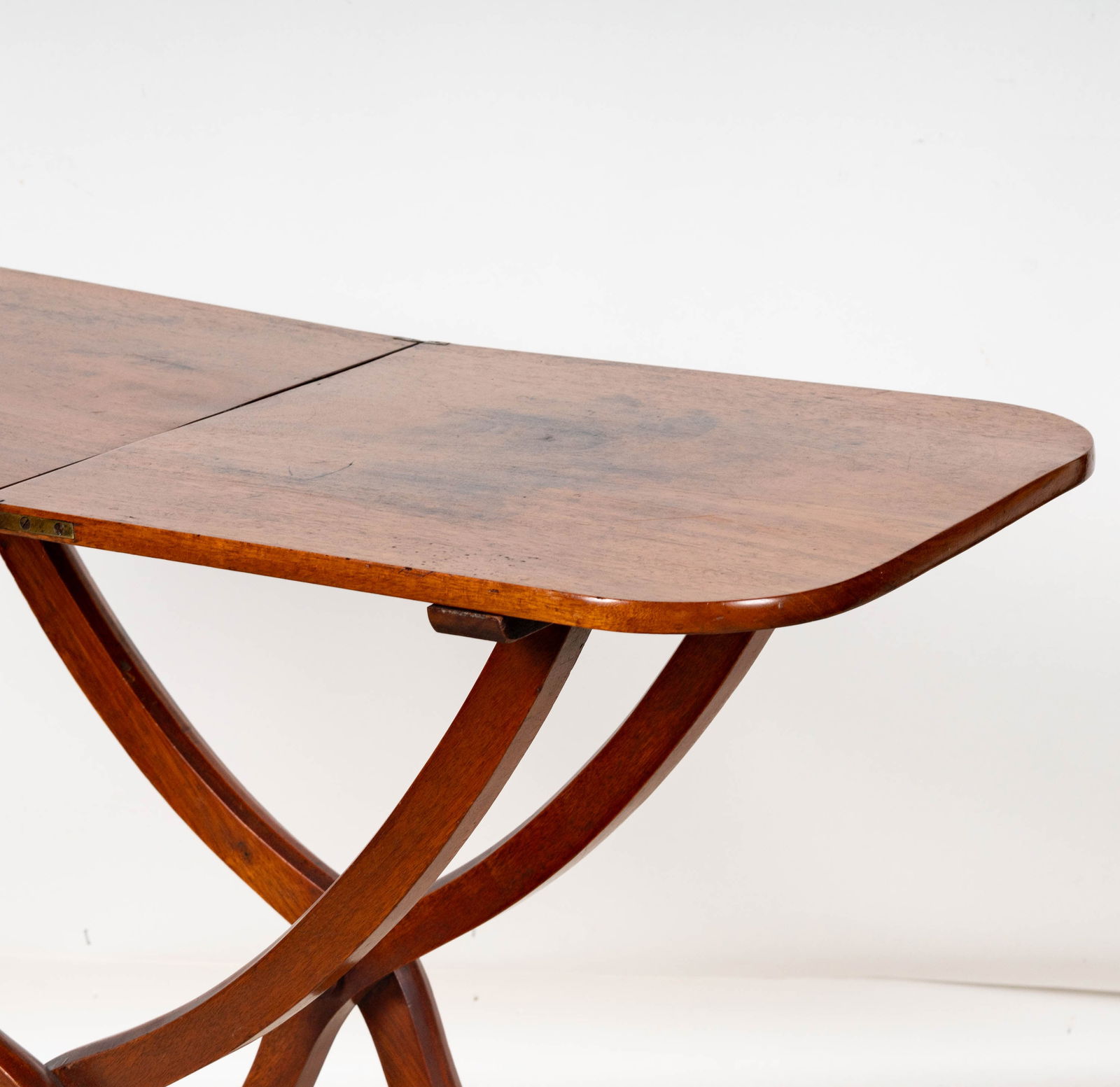 A Regency Mahogany Coaching Table - 6