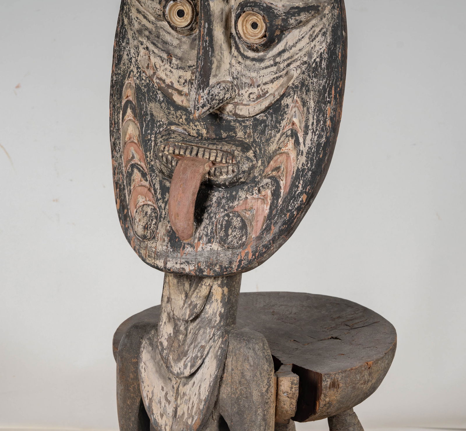 An African Figural Stool - 3