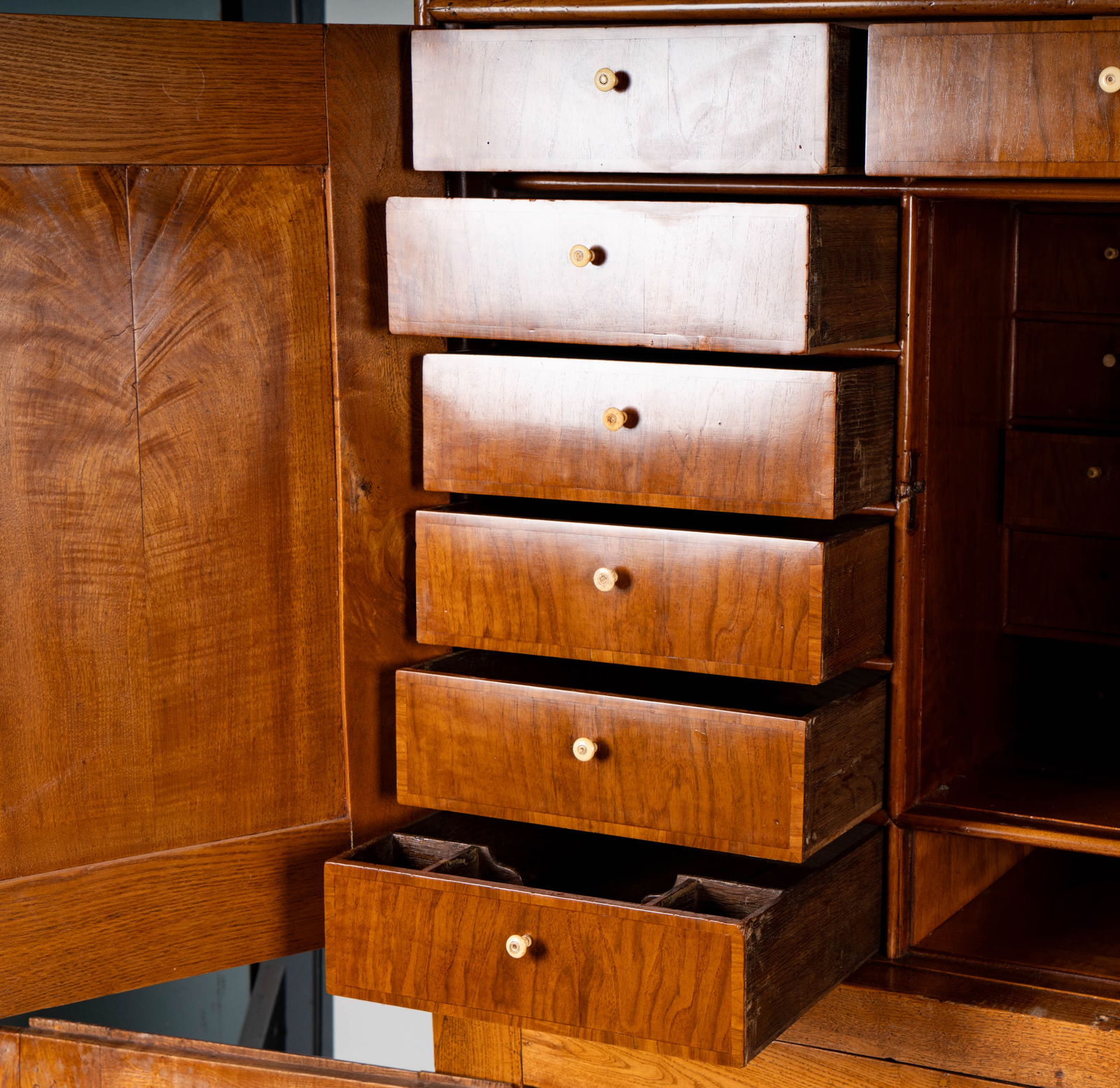 A Biedermeier Cabinet - 12