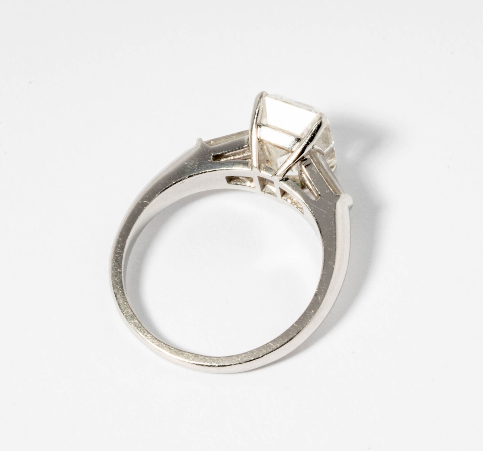 Platinum, Diamond Ring - 8