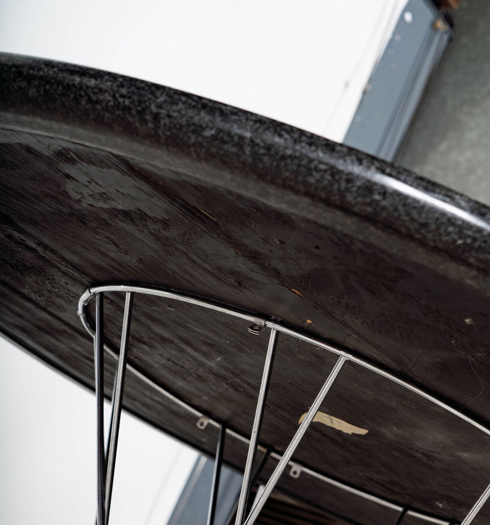 Isamu Noguchi: Cyclone Table - 5