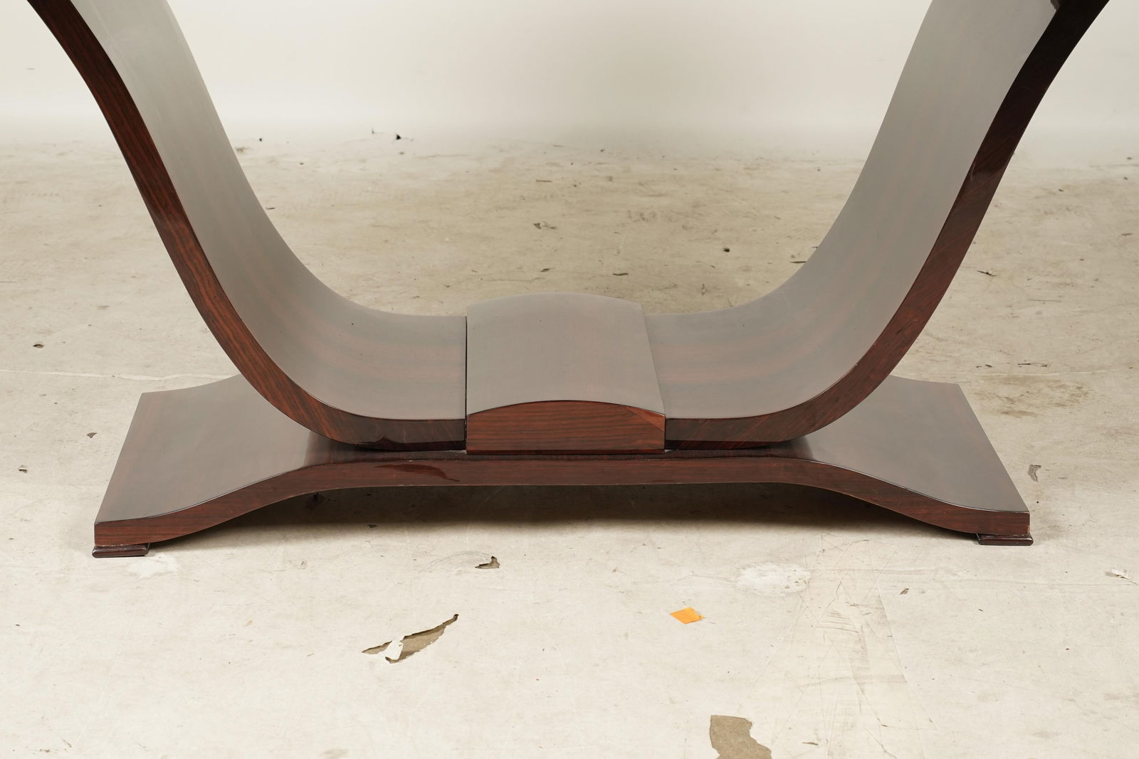 An Art Deco Dining Table - 8