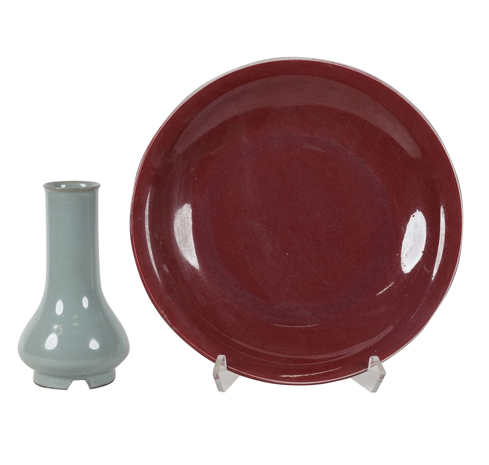 Chinese Porcelain Charger and Vase: unmarked, charger: 13 in. dia, vase: 8 1/2 in. high