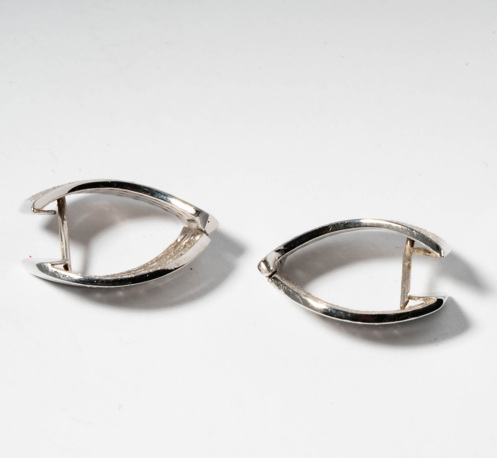 Pair of White Gold Diamond Earrings with Diamond and Sapphire Ring - 6