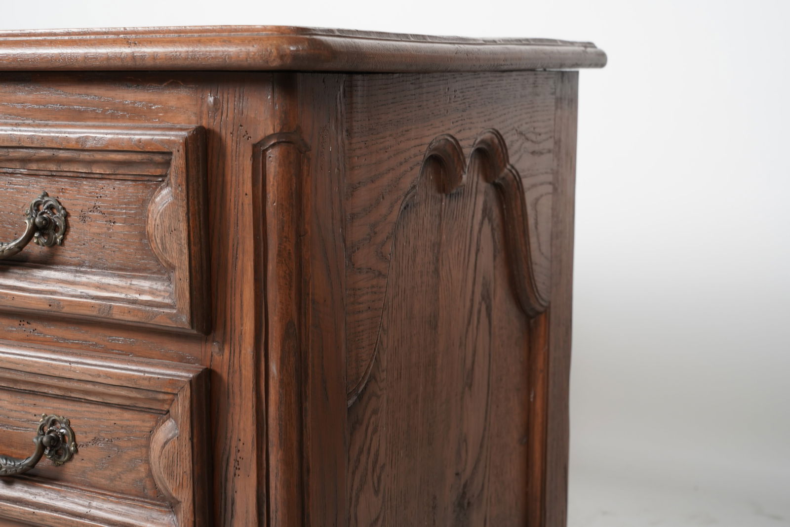 Regence-Style Commode - 6