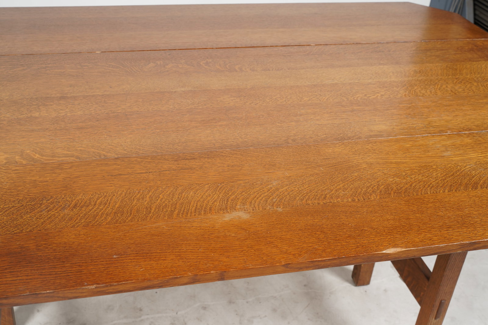 Stickley Oak Drop Leaf Dining Table - 12