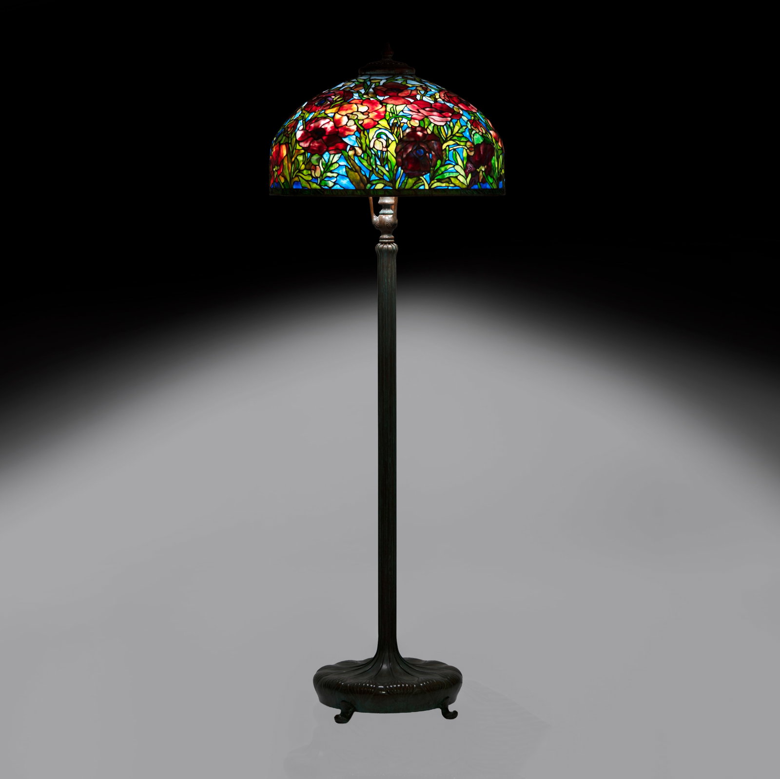 A Buffalo Studios Bronze and Leaded Glass Floor Lamp (1 of 19)