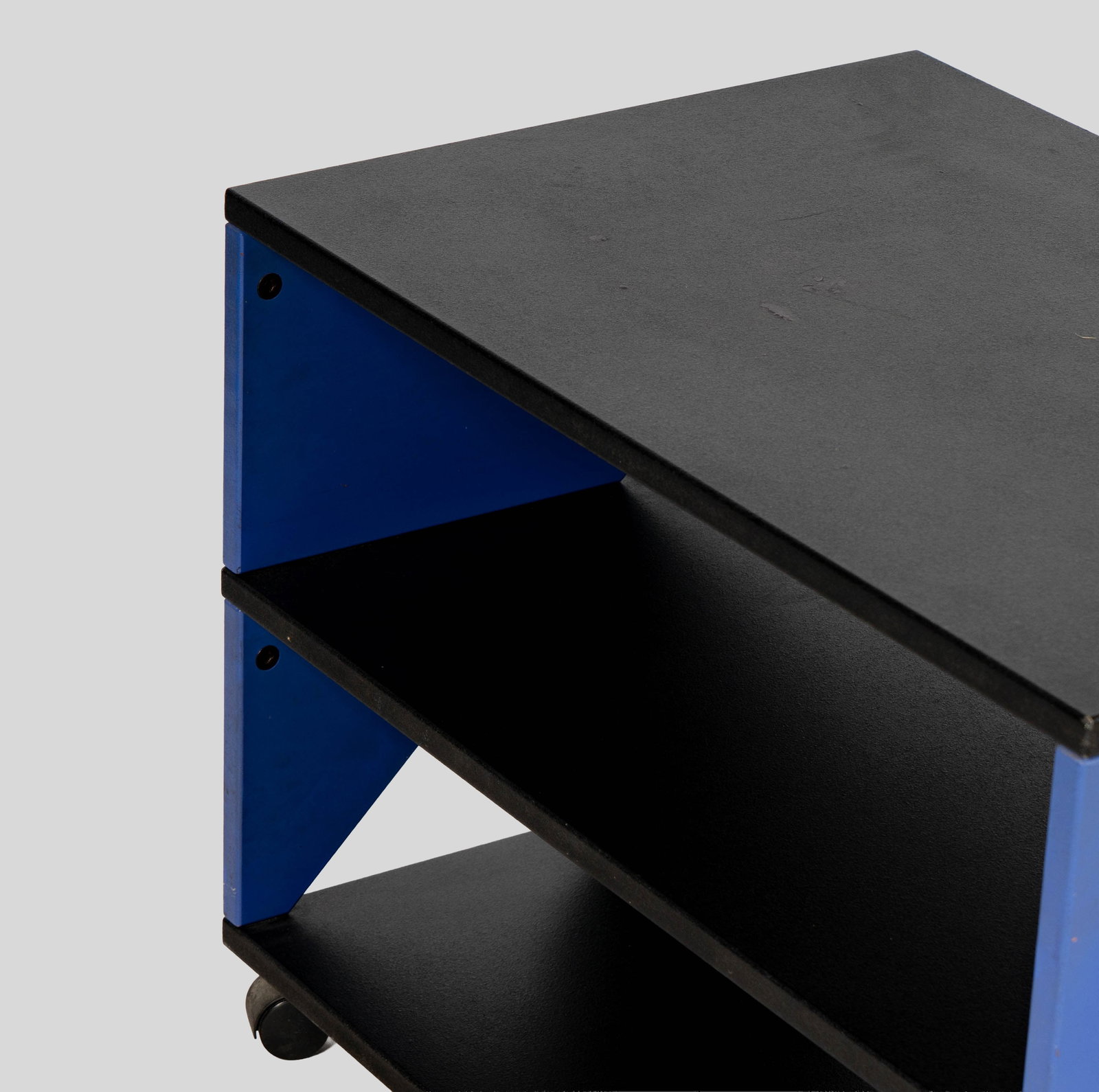 Memphis-Style Side Table - 6