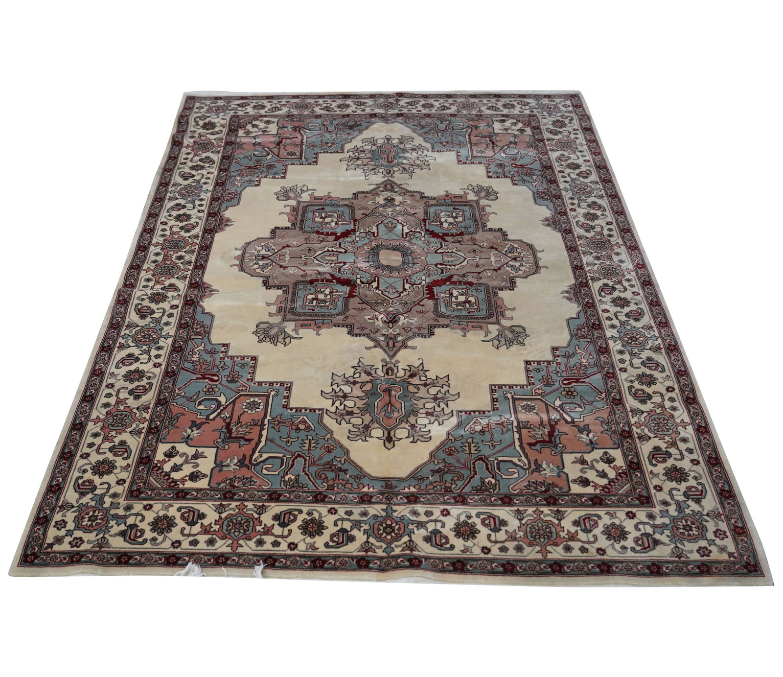 Indian Heriz Rug 12' x 9': wool, 9' x 12'
