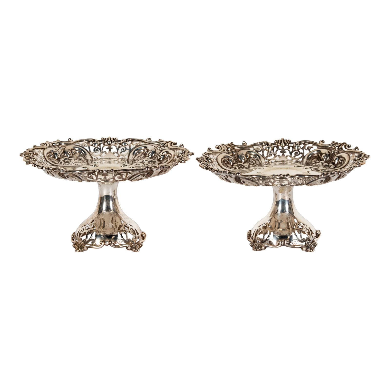 A Pair of American Sterling Tazzas (1 of 15)