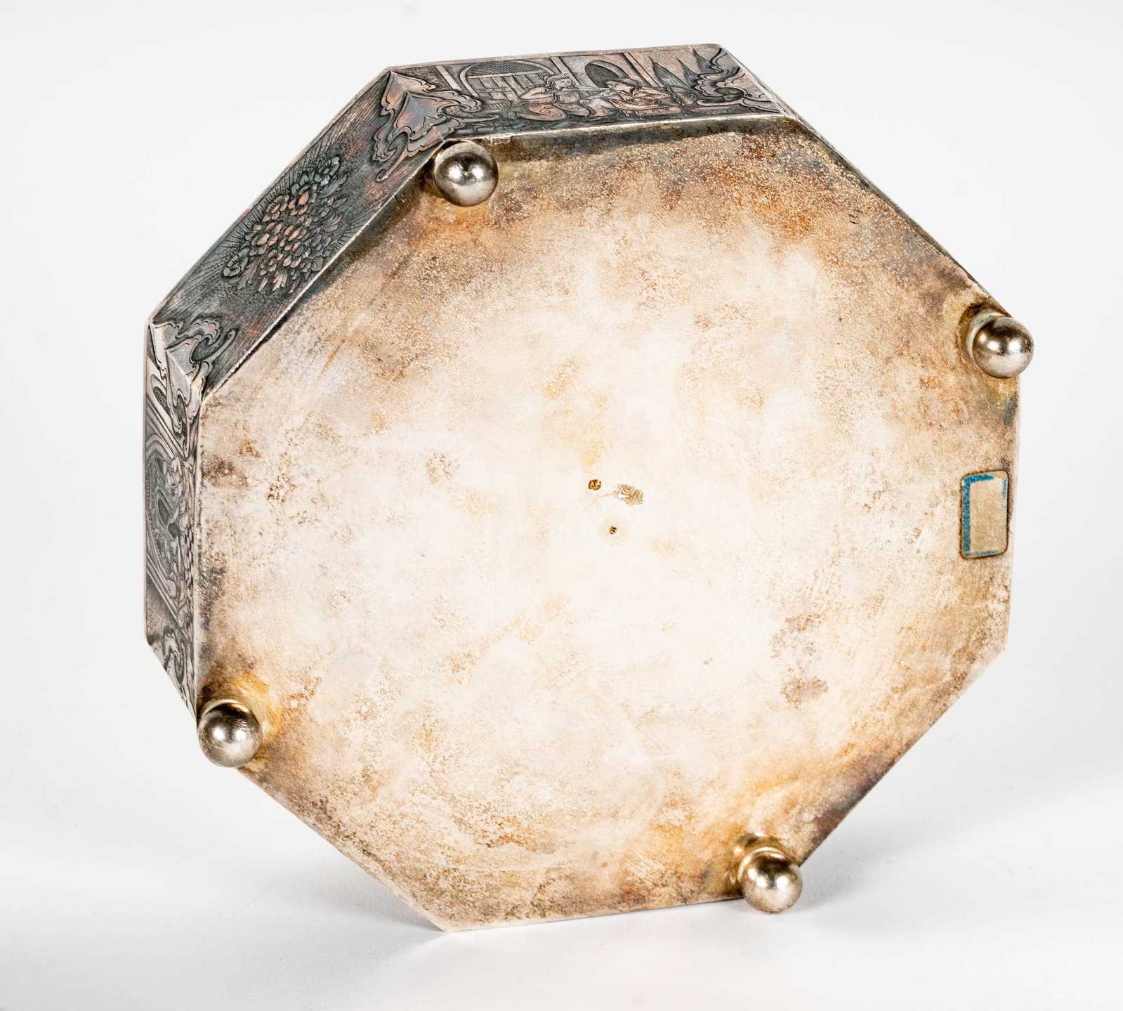 A Persian 84-Standard Silver Octagonal Table Box - 12