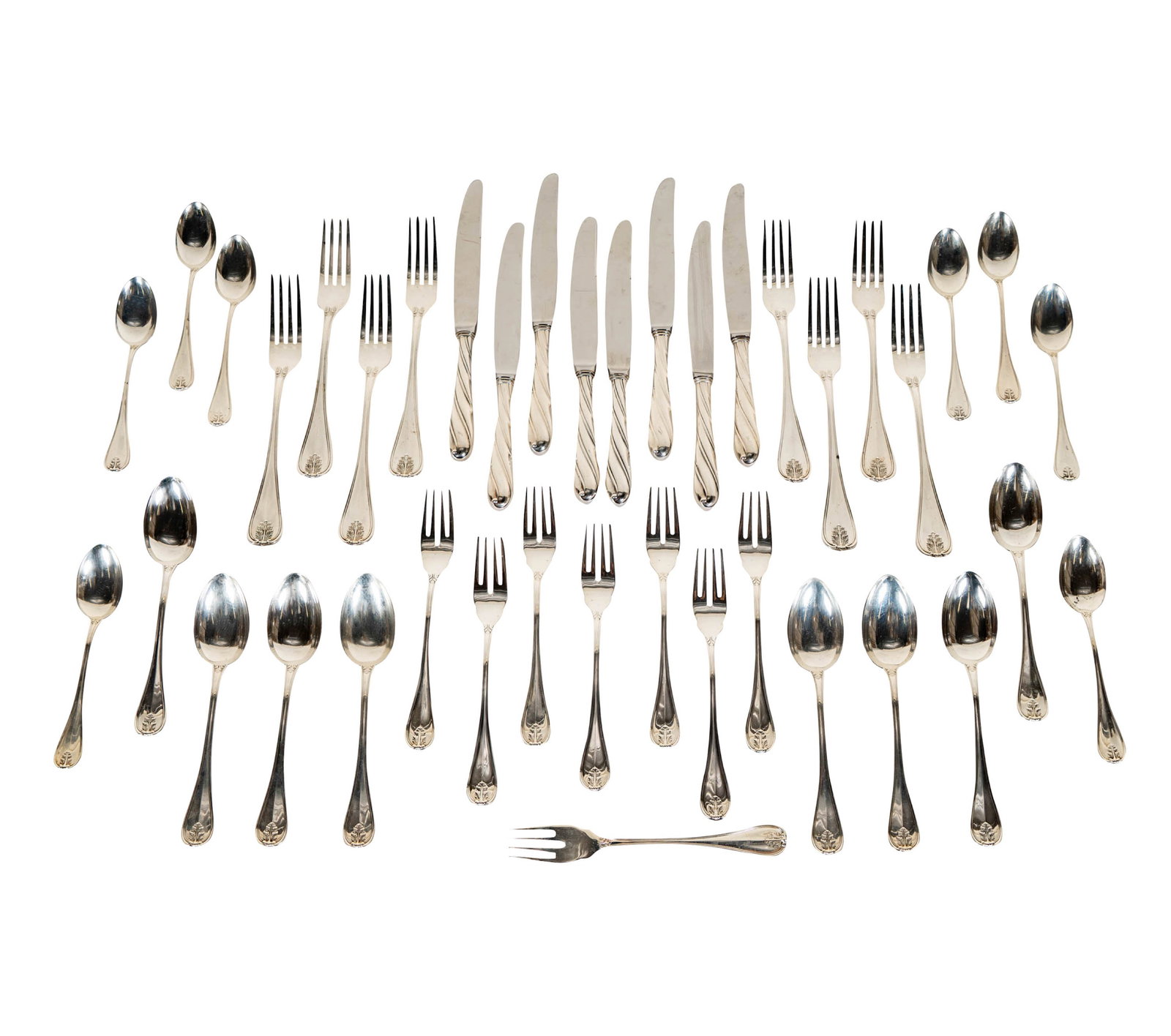 A Buccellati Laura Sterling Flatware Service for Eight: each marked Buccellati Sterling, comprising 8 dinner forks, 8 salad forks, 8 dinner spoons, 8 oval spoons, 8 butter knives, 40 pieces total, weightable sterling only, approximately 1,795 grams